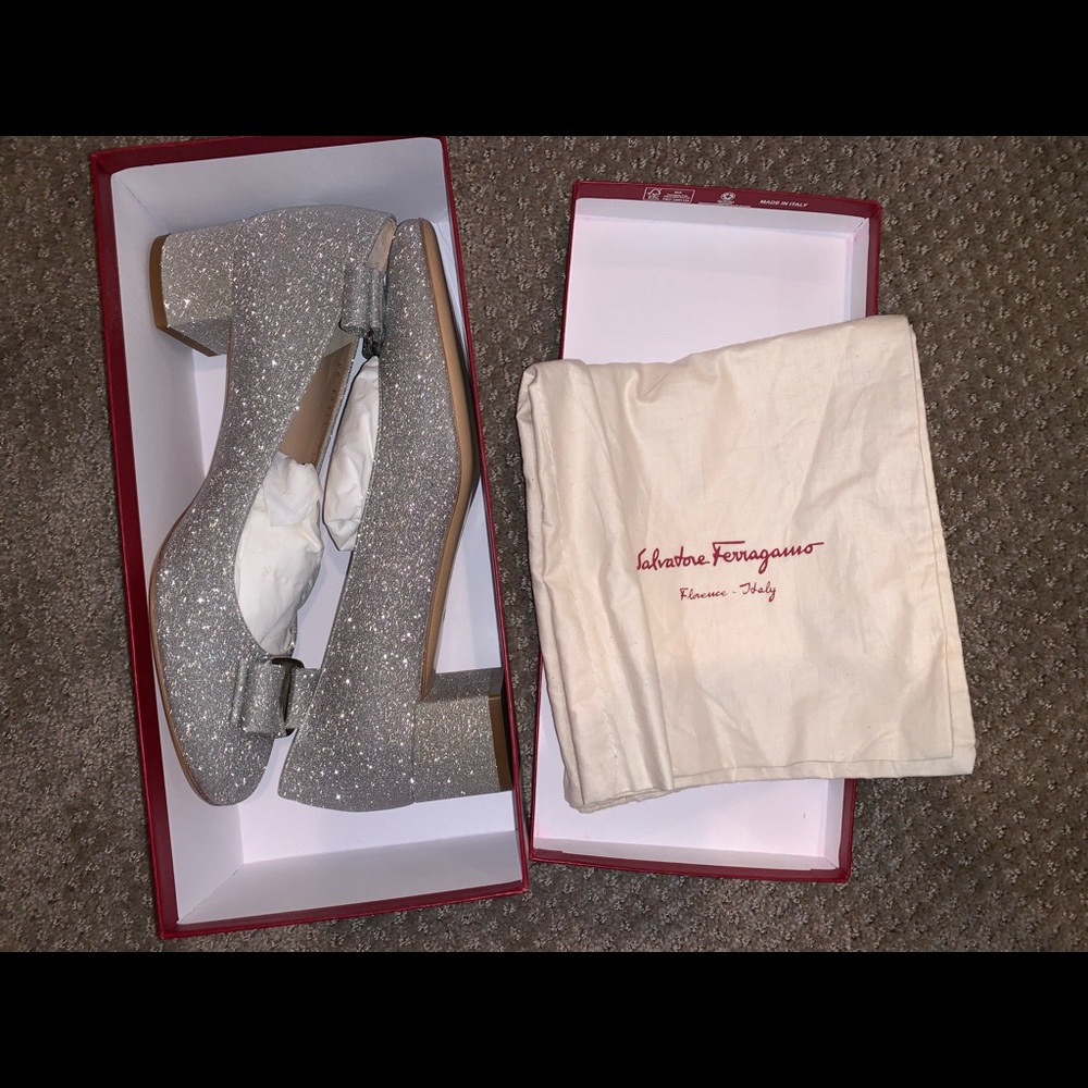 ferragamo vara glitter